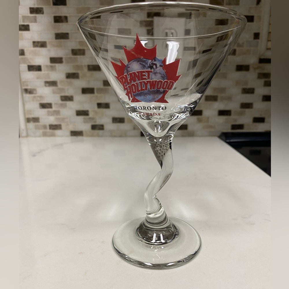 Libbey Planet Hollywood Toronto Canada Zigzag Stem Cocktail /Martini glass